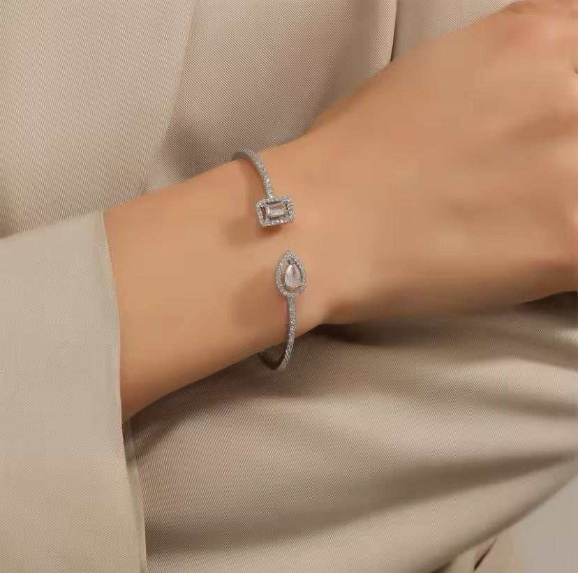 Bracciale con pietre